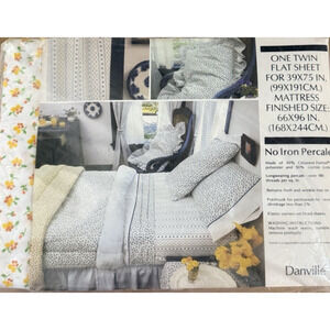 New Old Stock Vintage Floral Danville No Iron Percale Twin Flat Sheet